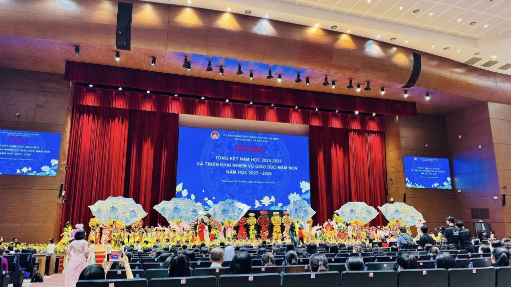 HỆ THỐNG MẦM NON SONG NGỮ TRẺ SÁNG TẠO VINH DỰ ĐÓN NHẬN 3 BẰNG KHEN TỪ SỞ GIÁO DỤC & ĐÀO TẠO TP.HCM 9