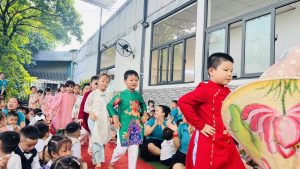 KHÉP LẠI DỰ ÁN "CÙNG CON VI VU THẾ GIỚI" 19