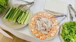 KỸ NĂNG SỐNG: BÉ LÀM BÁNH TRÁNG CUỐN 3