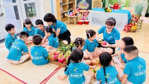 BÉ CHƯNG MÂM NGŨ QUẢ – GÓP SẮC CHO MÙA TRĂNG YÊU THƯƠNG 21 BÉ CHƯNG MÂM NGŨ QUẢ – GÓP SẮC CHO MÙA TRĂNG YÊU THƯƠNG 16